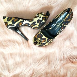 Jessica Simpson leopard print heels